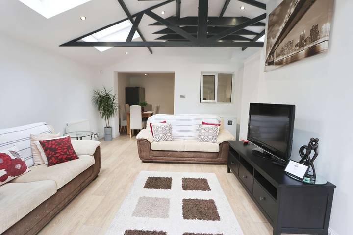Vakantiehuis voor 7 personen, with Balkon and Terras as well as Tuin in Bristol