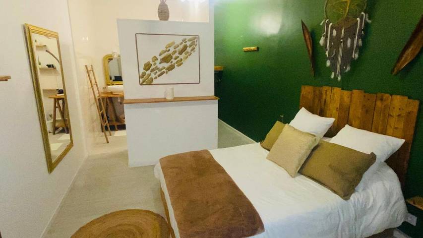 Chambre d’hôte pour 2 personnes, avec Terrasse et Jardin