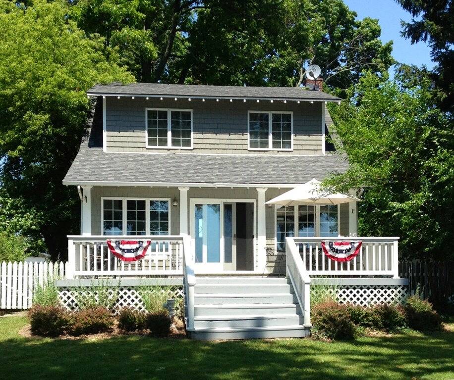 Charming am See Ferienwohnung in Lake St. Clair
