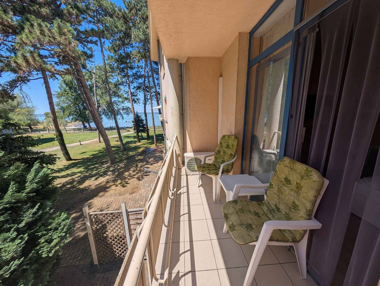 Ganze Ferienwohnung, Ferienwohnung mit Balkon und Ausblick auf den See  in Siofok, Siófok und Umgebung