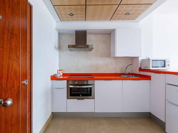 Entire apartment, Bright 1-bedroom seaside apartment - Wifi, air conditioning in Urbanización Villa del Mar, Vélez-Málaga