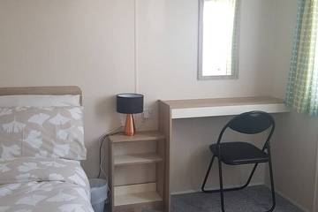 Bungalow for 6 People in Leysdown, Kent, Photo 3