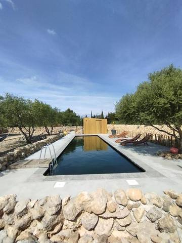 Gîte pour 4 personnes, avec jardin et piscine ainsi que vue sur le lac et vue à Fitou
