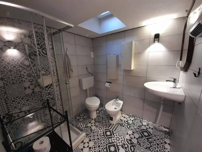 Gîte pour 2 personnes, avec terrasse ainsi que vue et jardin, animaux acceptés dans Ponton - 4