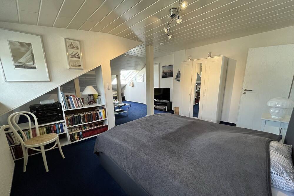 Ganze Wohnung, Gemütliche Dachwohnung in der Trift am Waldrand in Rüdesheim am Rhein, Rheingau-Taunus-Kreis