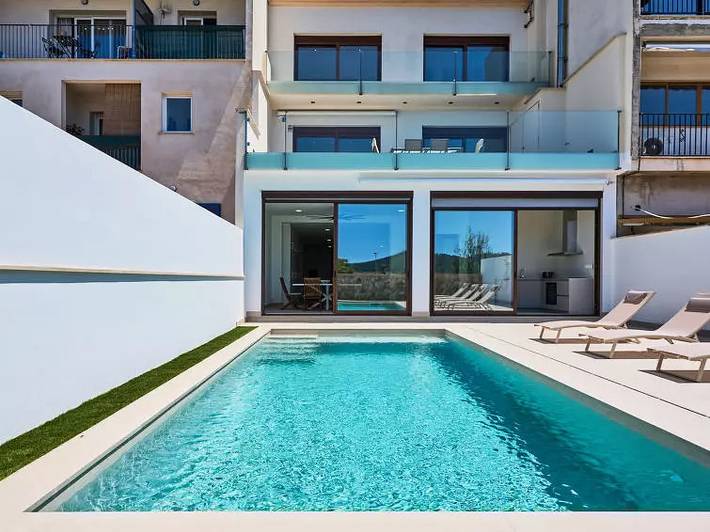 Villa pour 6 personnes, avec piscine et terrasse - 1