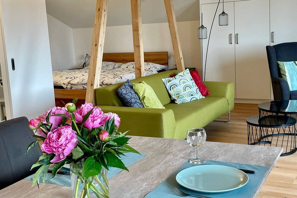 Helle Dachwohnung im Chalet Bärgblick in Vitznau, Vierwaldstättersee