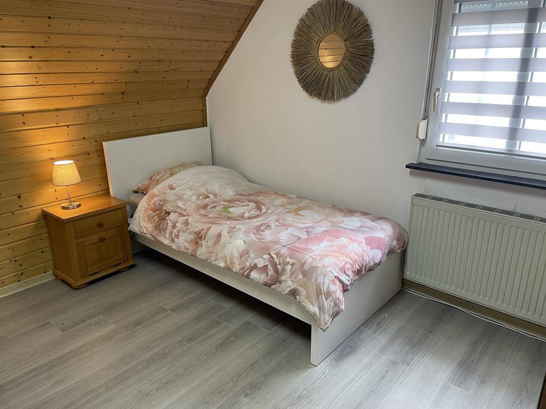 Ganze Wohnung, Schicke Ferien- und Monteurswohnung 53 qm Philippsburg in Philippsburg, Rheinebene