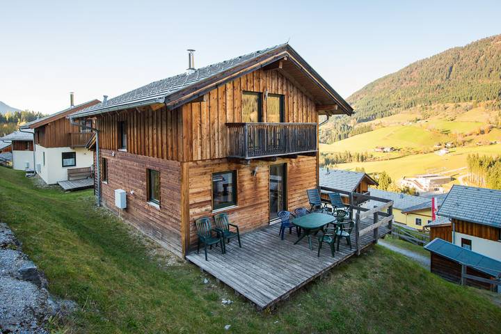 Ferienhaus für 8 Personen, mit Garten und Sauna sowie Balkon