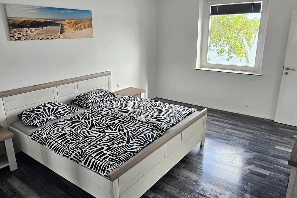 Ganze Wohnung, Modernes Apartment direkt an der Rheinpromenade in Rees mit Terrasse in Rees, Niederrhein