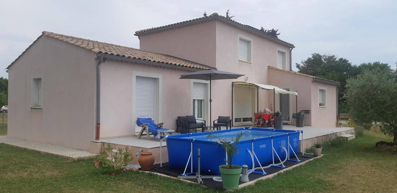Appartement de vacances entier, Double Room with Private Bathroom in Mison, Région de Forcalquier