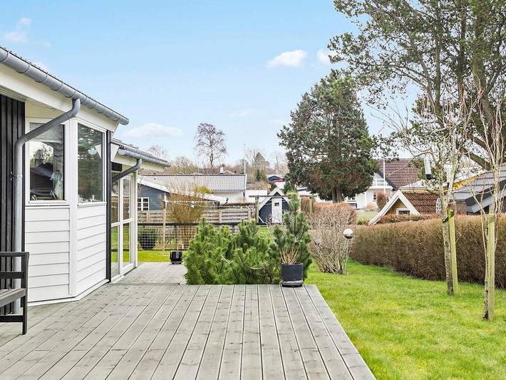Feriehus for 8 personer, med hage og terrasse - 1