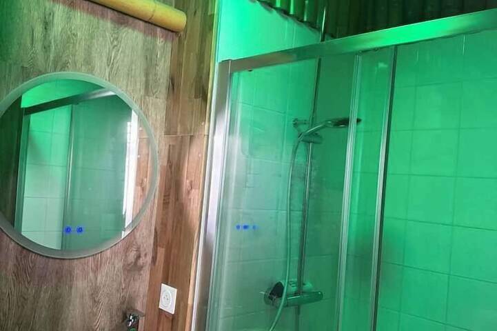 Ganze Wohnung, The jungle apartment in Moulins, Allier