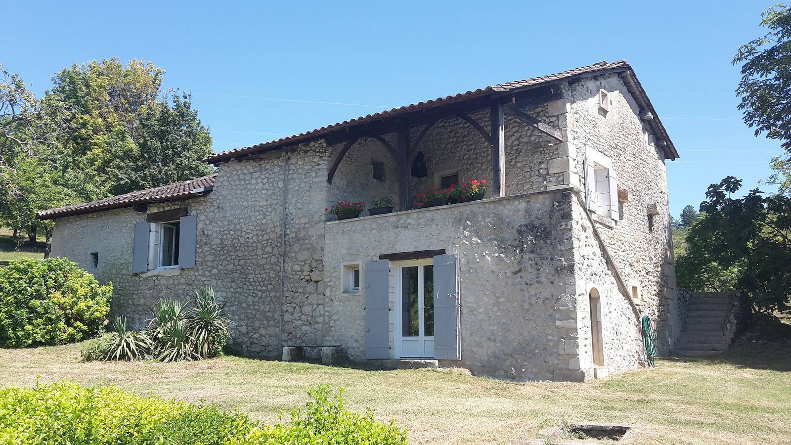 Gîte Cabosse 13 pers. avec Piscine A la découverte du Périgord Dordogne in Montagrier, Périgord Vert