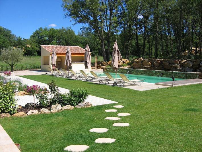 Chambre d’hôte pour 4 personnes, avec jardin ainsi que jacuzzi et piscine, animaux acceptés dans le Var - 3