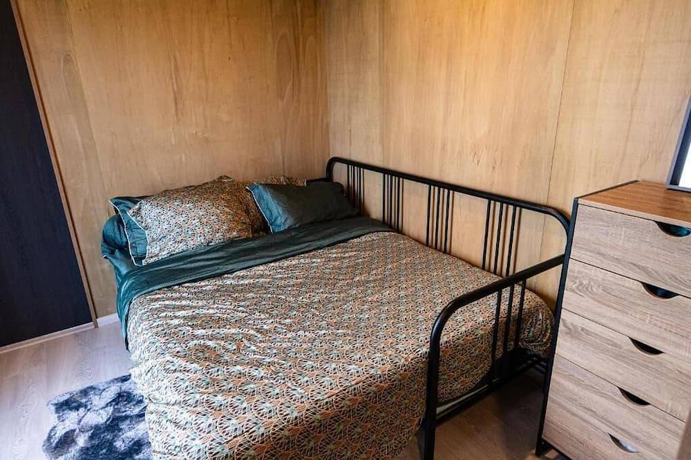 Atypical and sunny chalet 30min Paris - 5min transport - terrace and garden in Palaiseau, Essonne