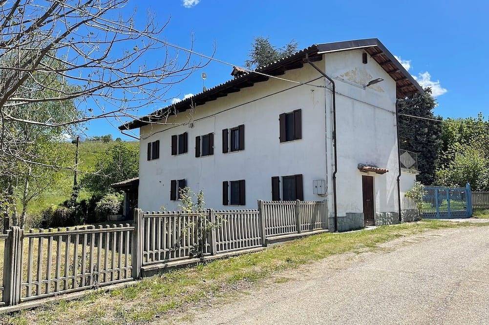Your Family House In The Heart Of The Langhe in Dogliani, Langhe