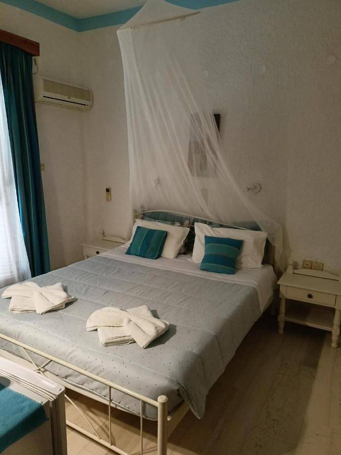 Maison d’hôte pour 2 personnes, avec balcon, animaux acceptés dans Égine - 4