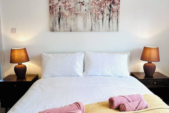 Best house on the street! Up to 10 guests- perfect for families, contractors in Croydon, London