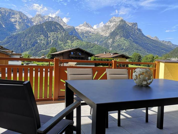 Vakantiewoning voor 8 personen, with Balkon and Terras as well as Tuin in Lofer