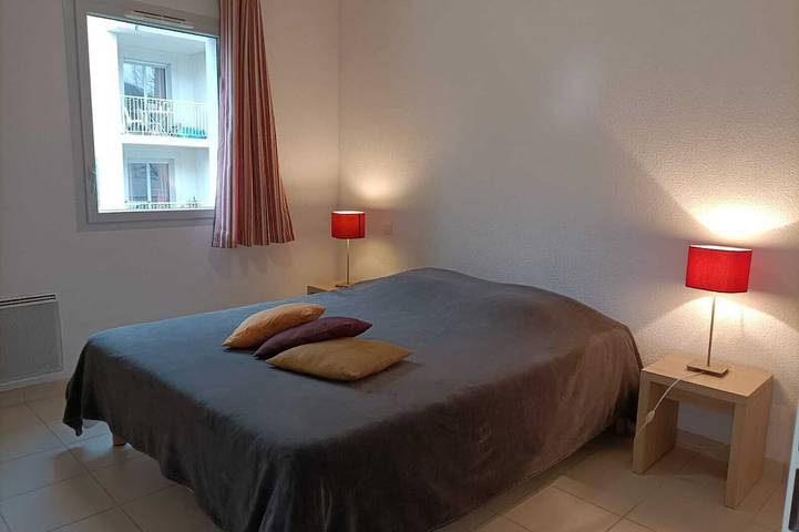 Gîte pour 4 personnes, avec balcon à Salies-de-Béarn - 2