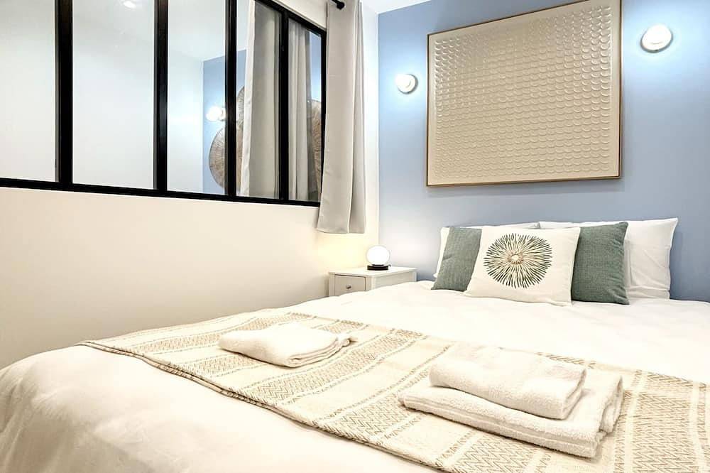 Entire apartment, Hoche B 06 - Two Bedroom Apartment, Sleeps 6 in Le Pré-Saint-Gervais, Seine-Saint-Denis
