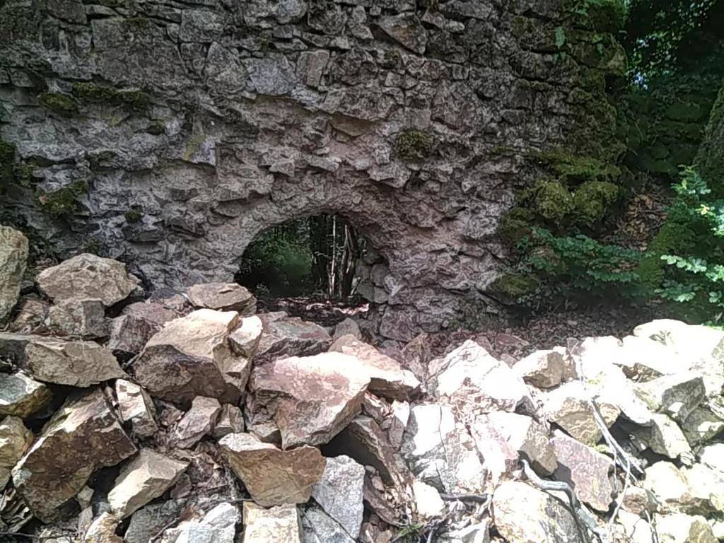 Camping La Forêt du Morvan in Larochemillay, Parc naturel régional du Morvan