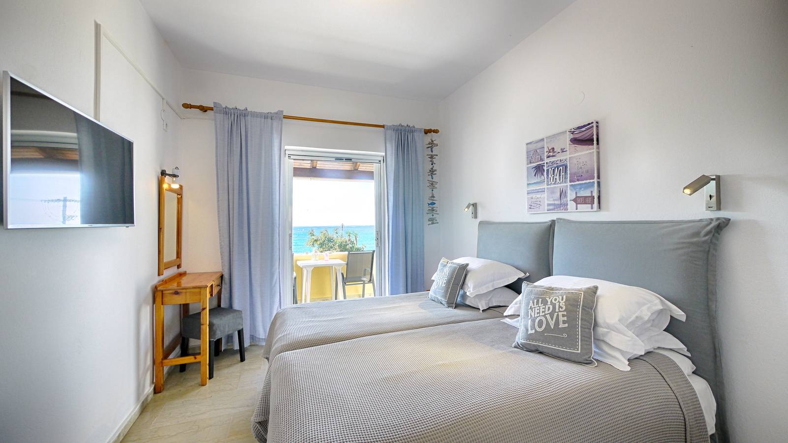 Ganze Wohnung, Vistonia Studio 5 direkt am Strand mit Meerblick in Agios Georgios, Korfu