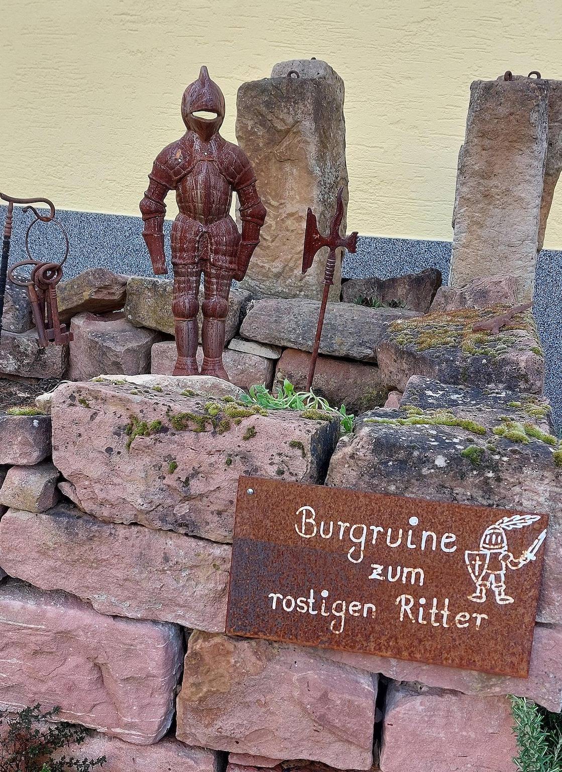 Ganze Ferienwohnung, Zum Rostigen Ritter in Neustadt an der Weinstraße, Pfälzer Rheinebene