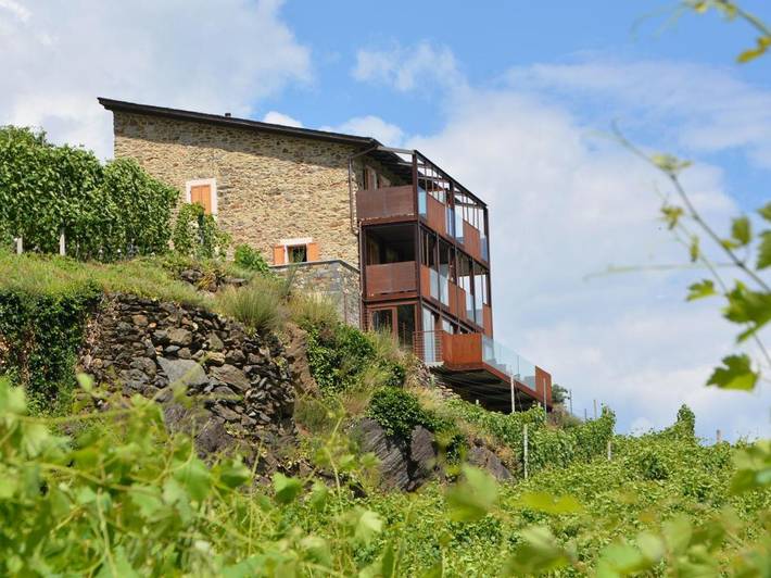 Location de vacances pour 2 personnes, avec vue et jardin à Sondrio