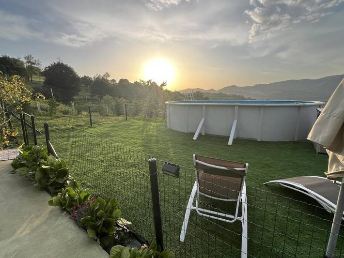 Apartamento de vacaciones para 4 personas, con jardín además de piscina y vistas, Se admiten mascotas - 1