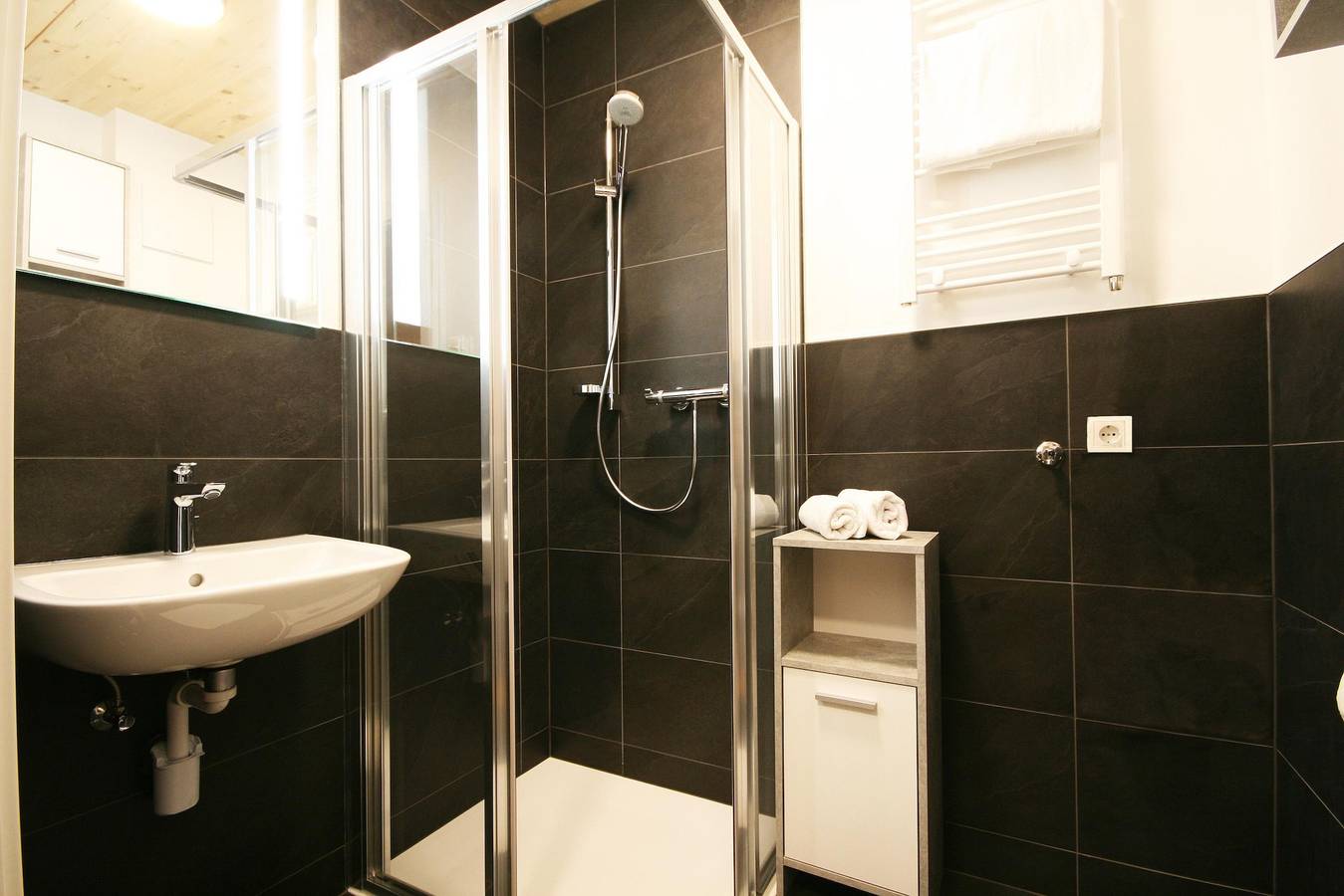 Ganze Ferienwohnung, Wildbach, Top 1 für bis zu 2 Pers. (1.Stock) in Maishofen, Pinzgau