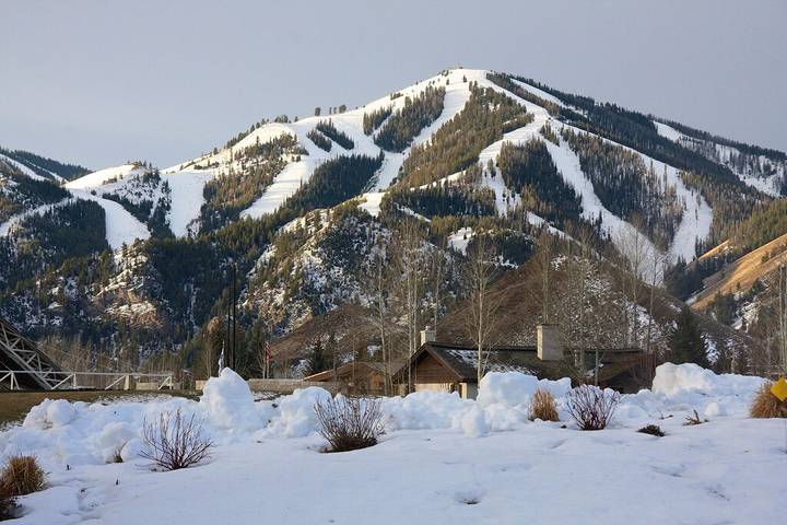 Vacation rental for 6 people, with pool and balcony in Sun Valley ID