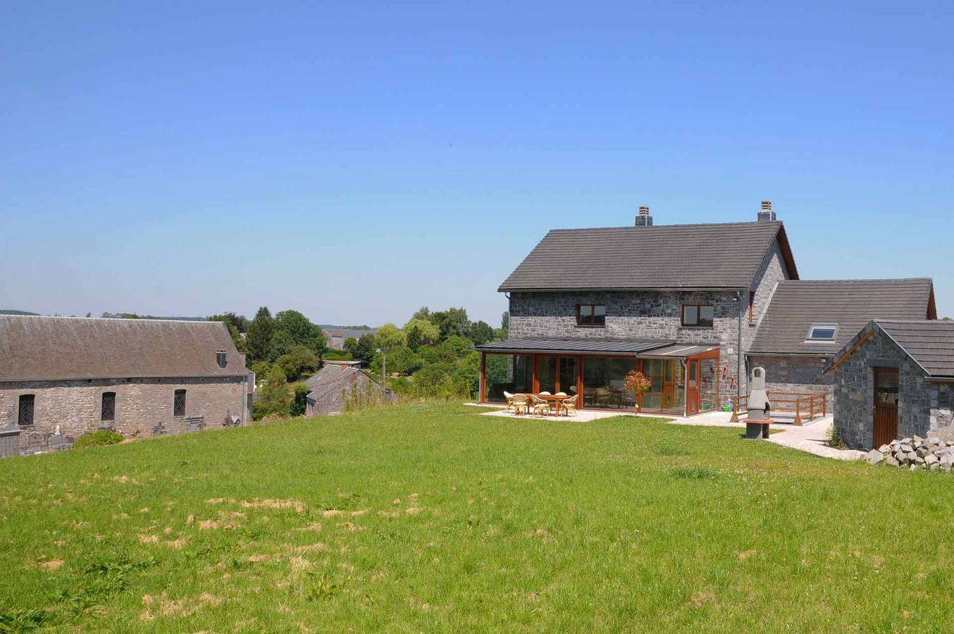 Large 8 person holiday home near Durbuy - Xbox and Sauna. in Somme-Leuze, Région de Namur