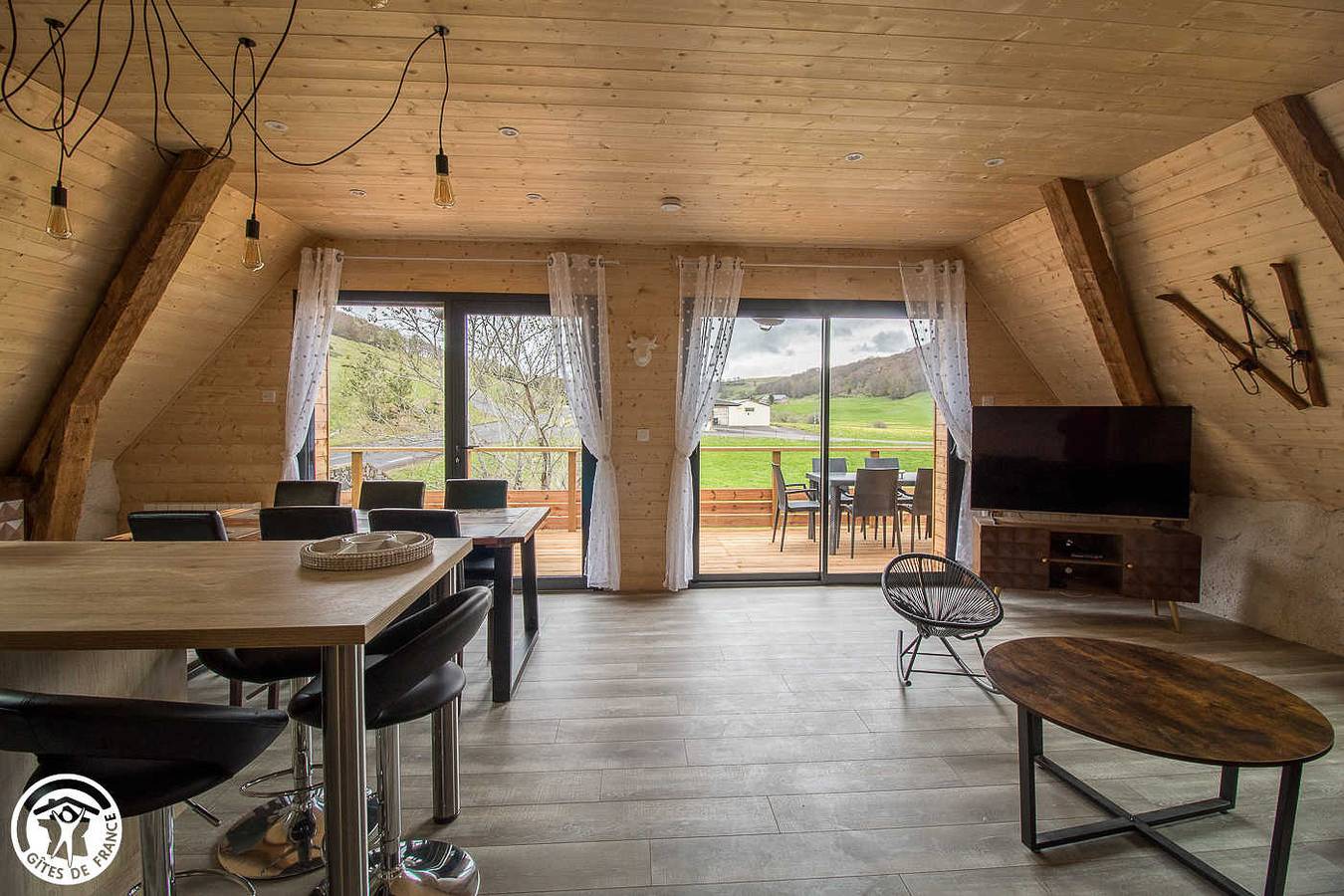 Casa de huéspedes para 6 personas con terraza in Besse-Et-Saint-Anastaise, Parque Natural Regional Volcans D'auvergne