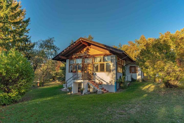 Casa vacanza per 6 persone, con Balcone e Giardino nonché Vista lago in Val di Non