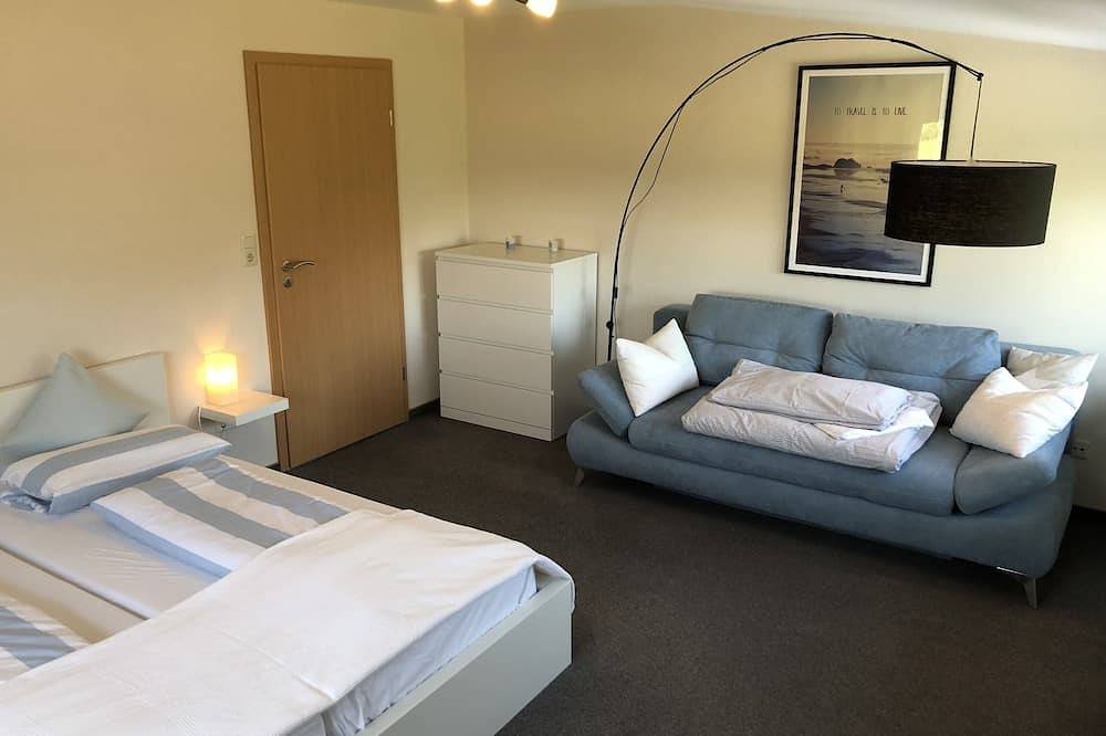 Ganze Wohnung, Sehr schöne Ferienwohnung „Falkenhus“ im Luftkurort Wiesmoor. „neu Saunabereich“ in Wiesmoor, Landkreis Aurich
