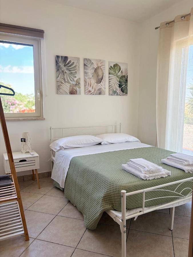 Location de vacances pour 5 personnes, avec Terrasse ainsi que Jardin et Vue à Caltanissetta - 2