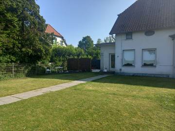 Ferienwohnung für 5 Personen, mit Terrasse und Garten, kinderfreundlich in Jade