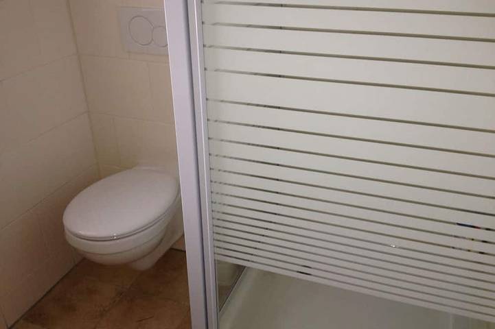Gemütlicher Bungalow mit Kaminofen - 2 Min. zum See in Neu Canow, Wustrow (Mecklenburgische Seenplatte)