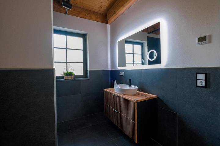 Ferienhaus für 10 Personen, mit Whirlpool und Terrasse sowie Garten und Sauna in Muldestausee - 4