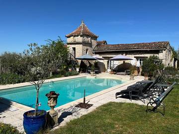 Maison de vacances pour 4 personnes, avec jardin ainsi que vue et piscine, animaux acceptés dans le Tarn-et-Garonne