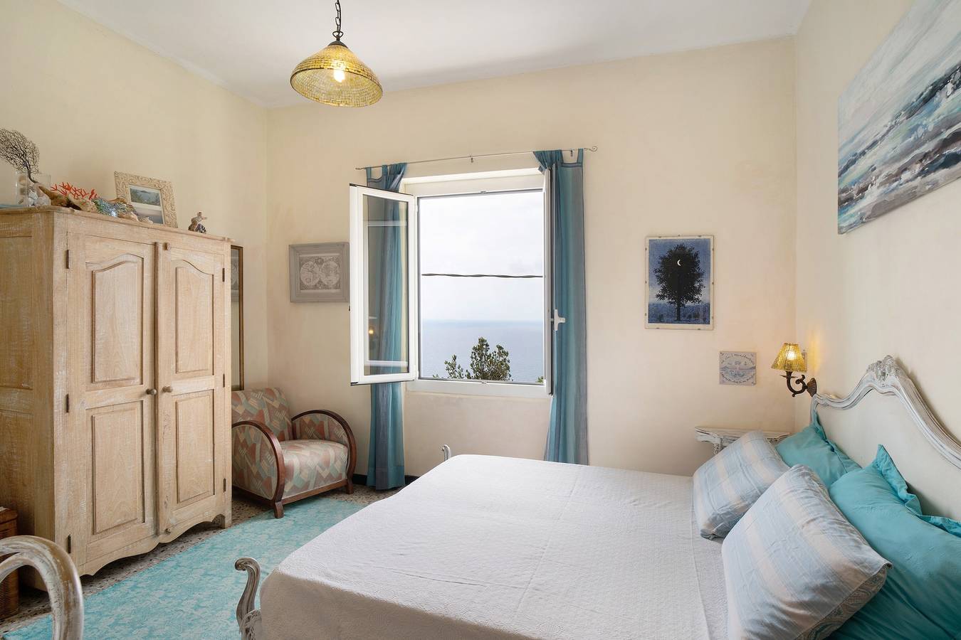 Apartamento entero, Apartamento vacacional 'Oasi' con vistas al mar, terraza y Wi-Fi in Alassio, Riviera di Ponente
