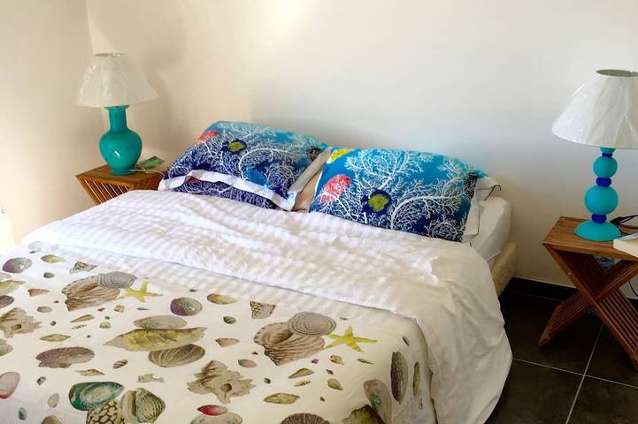 Location de vacances pour 8 personnes, avec terrasse et jardin, animaux acceptés dans Doëlan - 4