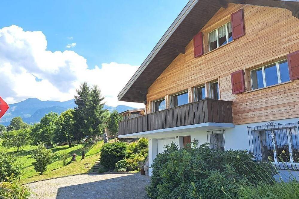 Ferienhaus Aeschi b. Spiez für 1 - 5 Personen mit 3 Schlafzimmern - Chalet in Aeschi bei Spiez, Thunersee