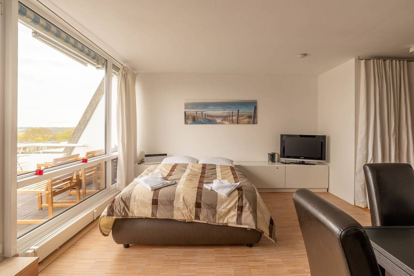 Ganze Ferienwohnung, Sonnenanbeter in Kieler Förde, Kiel