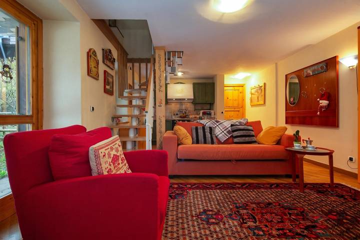 Location de vacances pour 7 personnes, avec Balcon ainsi que Terrasse et Bassin pour enfant à Les Houches
