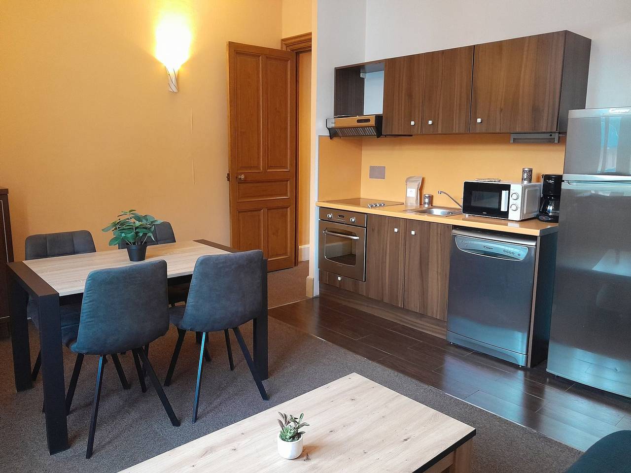 Appartement entier, Appartement T2 dans Château, 4 pers, piscine, animaux admis in Jausiers, Parc national du Mercantour