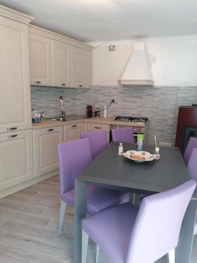 Location de vacances pour 6 personnes, avec vue et balcon à Vinadio