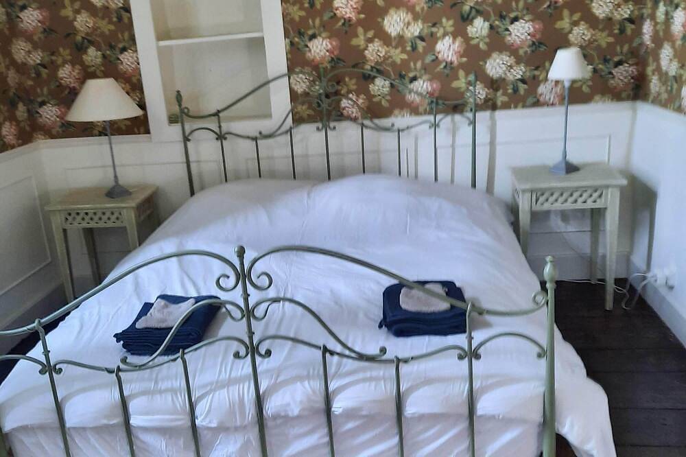 Large vacation home in the Lot in the heart of the Quercy regional park in Saint-Sulpice (Lot), Quercy